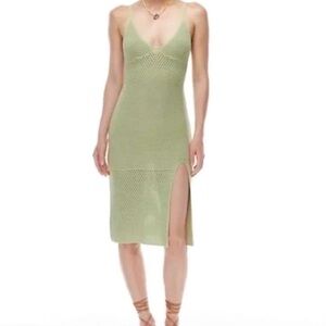 Gorgeous Aritzia Wilfred Evie Midi Crochet Knit Dress Pastel Silver Sage Green